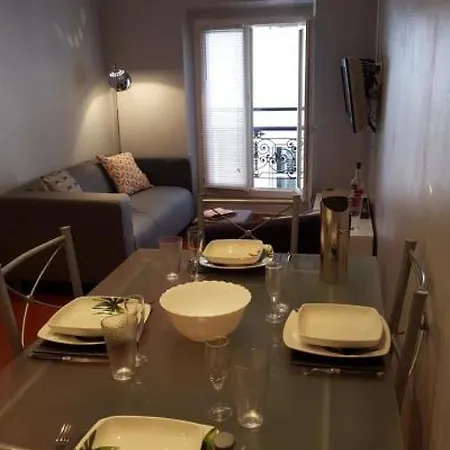 Meynadier 84 Apartment