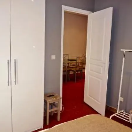 Apartment Meynadier 84 *